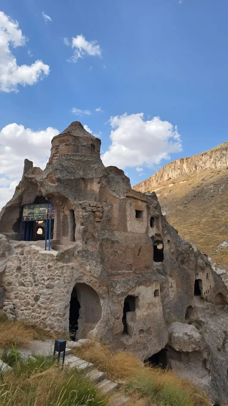 Best Cappadocia Valleys Compared: Love, Rose, Red, Pigeon, Zemi and Ihlara